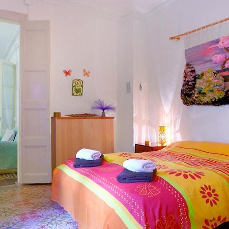 Habitacion En Piso Compartido Barcelona Luaran gambar