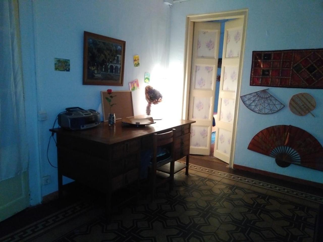 Habitacion En Piso Compartido Barcelona Luaran gambar